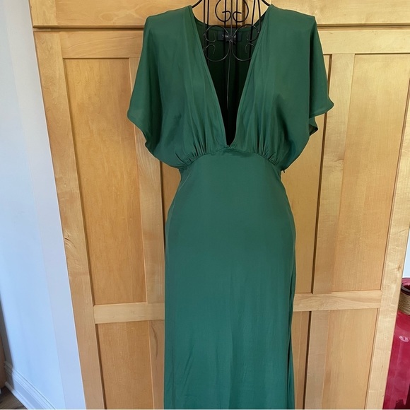 ModCloth Hunter green deep V neck short sleeve maxi Dress size XS - Picture 3 of 14